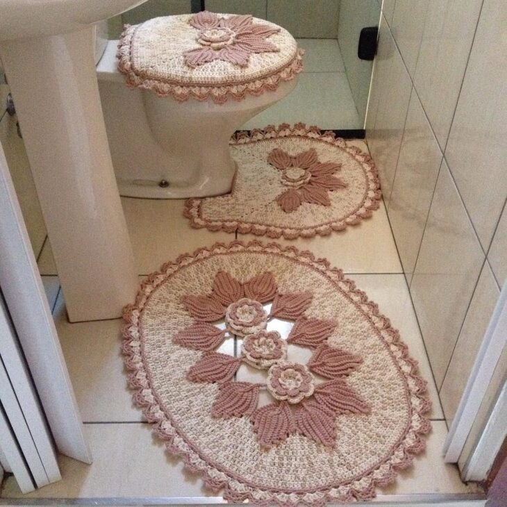 Jogo de banheiro pintura em tecido  Pintura em tapete, Banheiros pintados,  Conjunto de banheiro