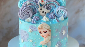 85 modelos de bolo da Princesa Sofia para abrilhantar a sua festa  Bolo  princesa sofia, Bolo princesa, Bolo de aniversario princesa