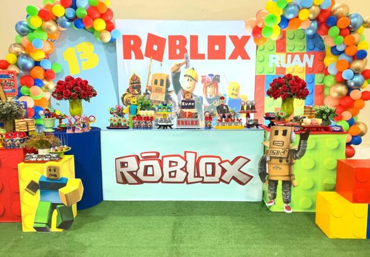 Kit Festa Completa Rosa Roblox Infantil Decoração Meninas no Shoptime