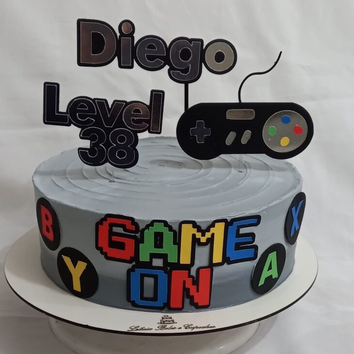 Veja foto de bolo de casamento inspirado em games – Game Over Man! -  GameHall